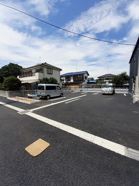 14/20 駐車場