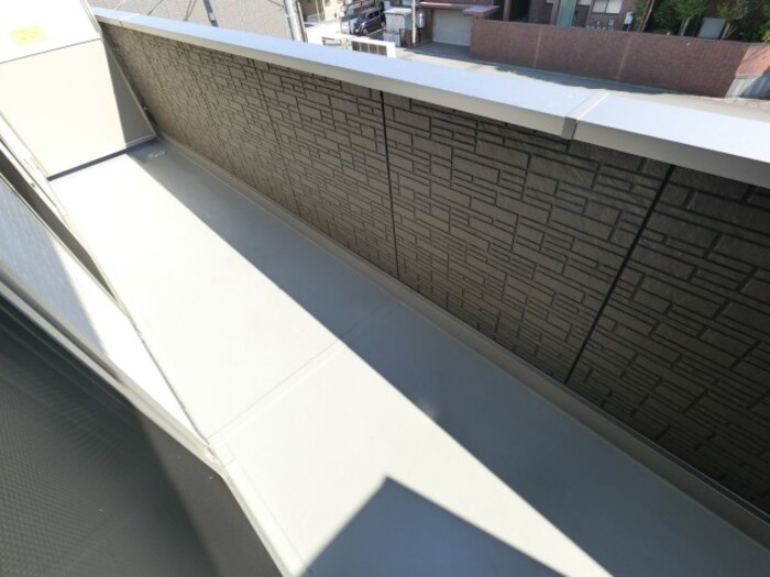 13/21 バルコニー