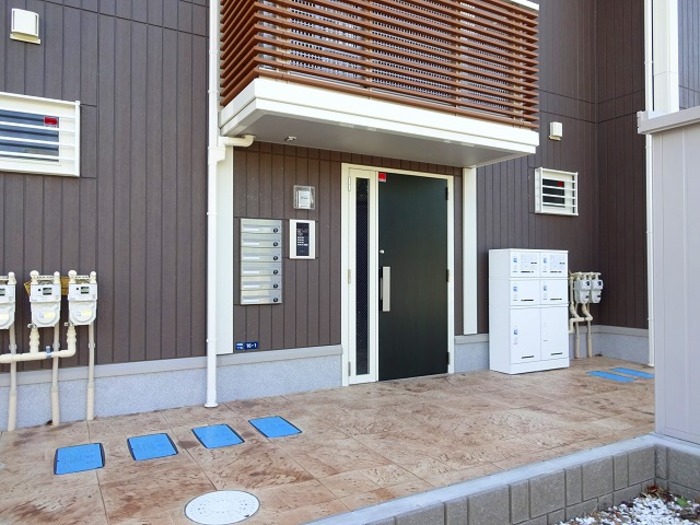 17/18 エントランス