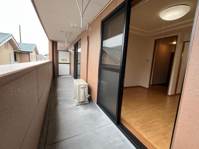 19/27 バルコニー