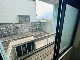 13/16 バルコニー