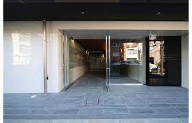 3/3 エントランス