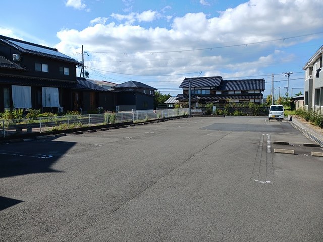 14/20 駐車場