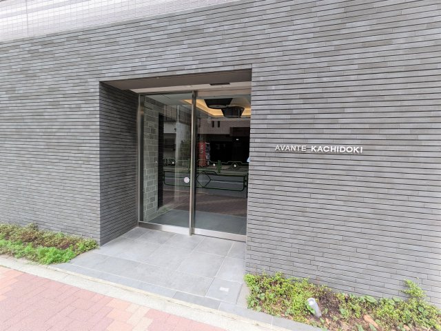 19/19 エントランス