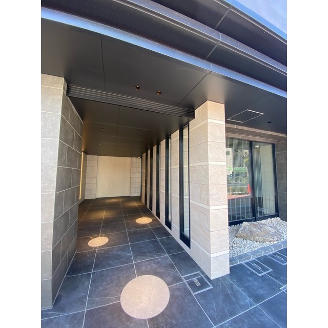 14/21 エントランス