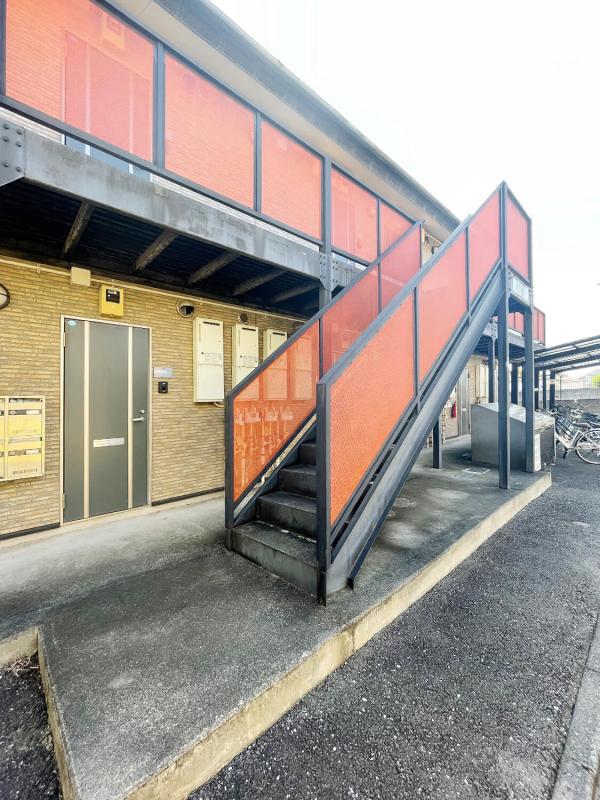 19/20 エントランス