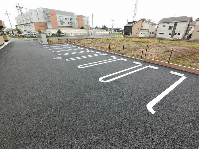 20/28 駐車場