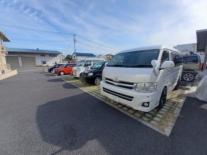 2/4 駐車場