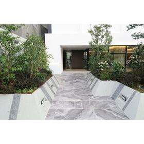 2/3 エントランス