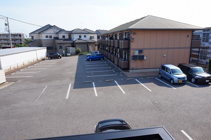 17/17 駐車場