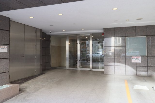 16/22 エントランス