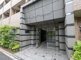 16/16 エントランス