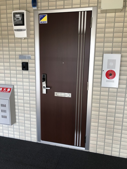 17/19 エントランス