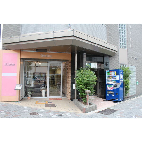 2/4 エントランス