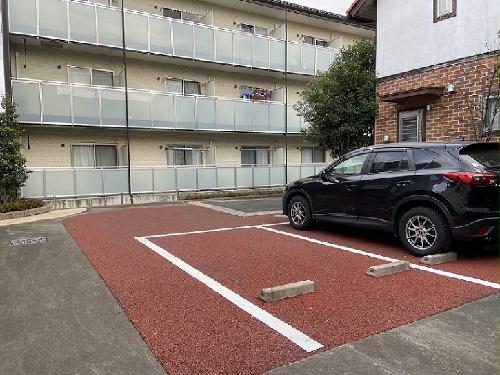 14/15 駐車場