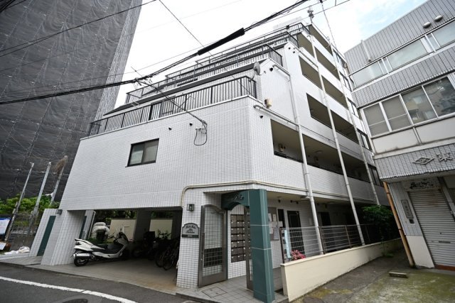 19/22 エントランス