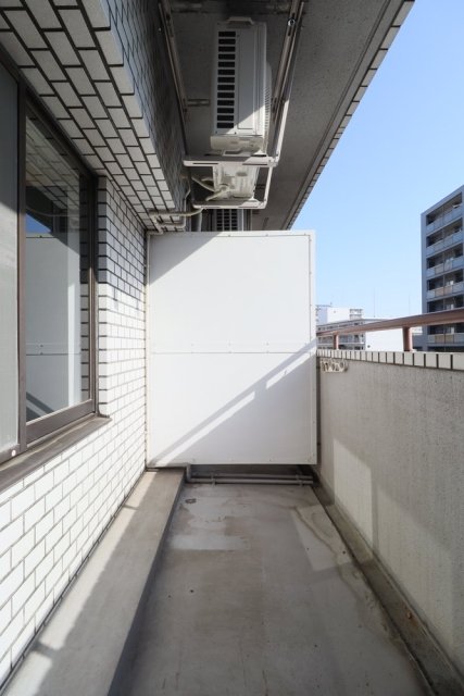 18/26 バルコニー