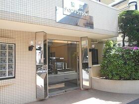 2/2 エントランス