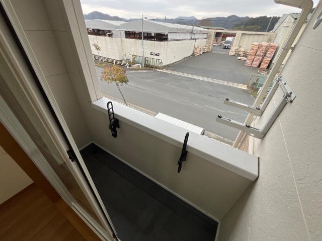 20/27 バルコニー