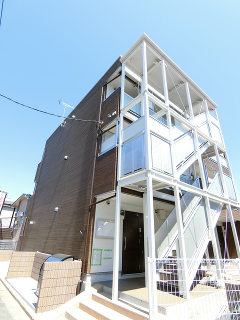 2/4 エントランス