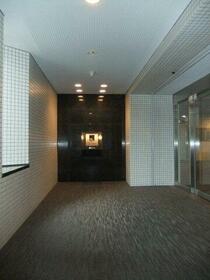 15/16 エントランス