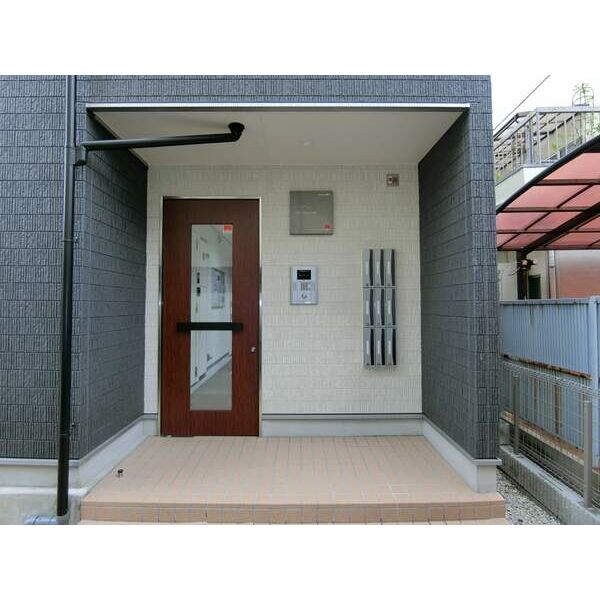 15/22 エントランス