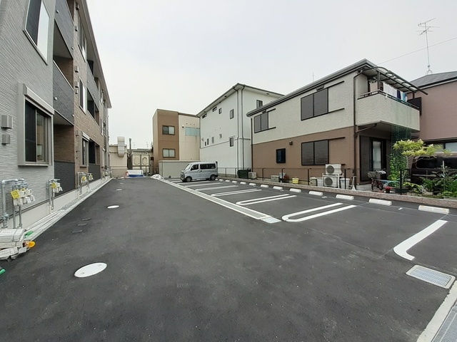 14/20 駐車場
