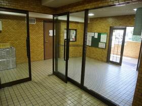 15/16 エントランス