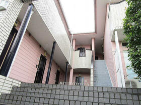 15/17 エントランス