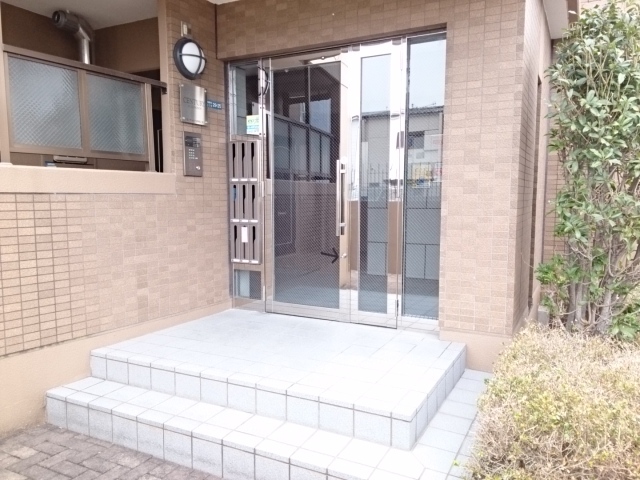 13/20 エントランス