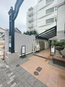 15/16 エントランス