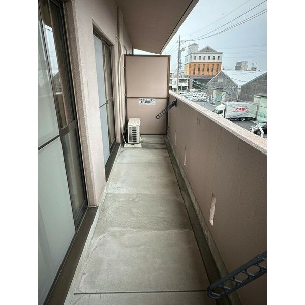 14/27 バルコニー