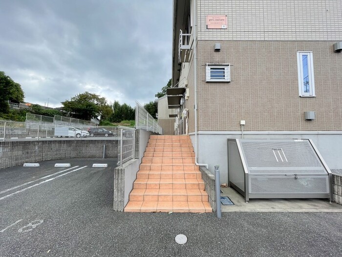19/20 エントランス