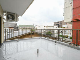 13/16 バルコニー