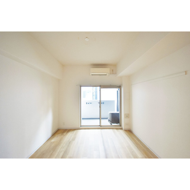 プレサンス堺筋本町駅前の間取り