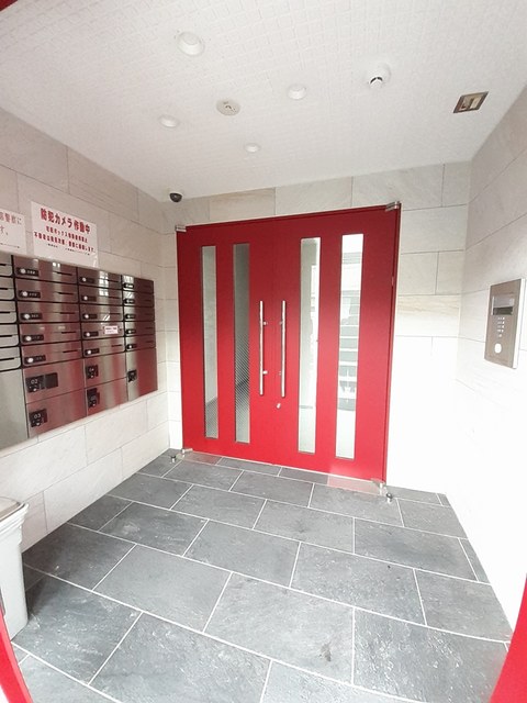 14/20 エントランス