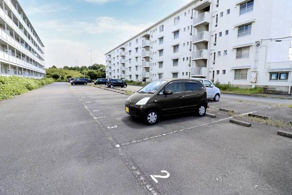 16/21 駐車場