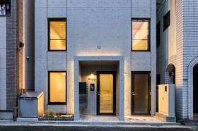 15/16 エントランス