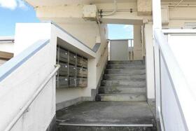 2/3 エントランス