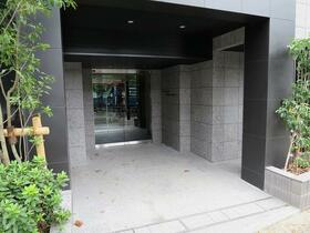 2/2 エントランス