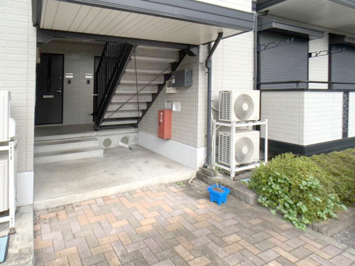 19/28 エントランス