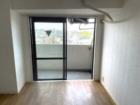 13/22 バルコニー