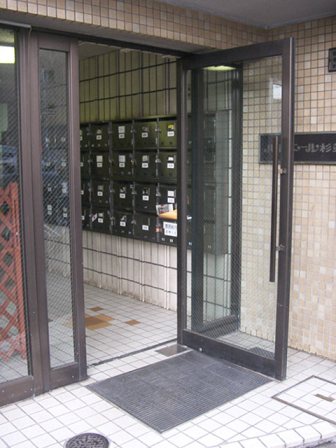 19/19 エントランス