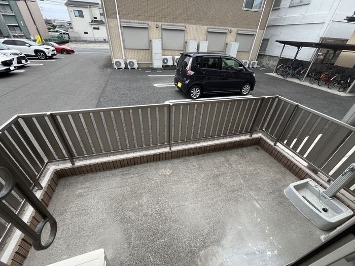 13/19 バルコニー