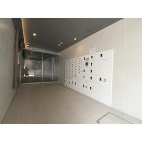 5/5 エントランス