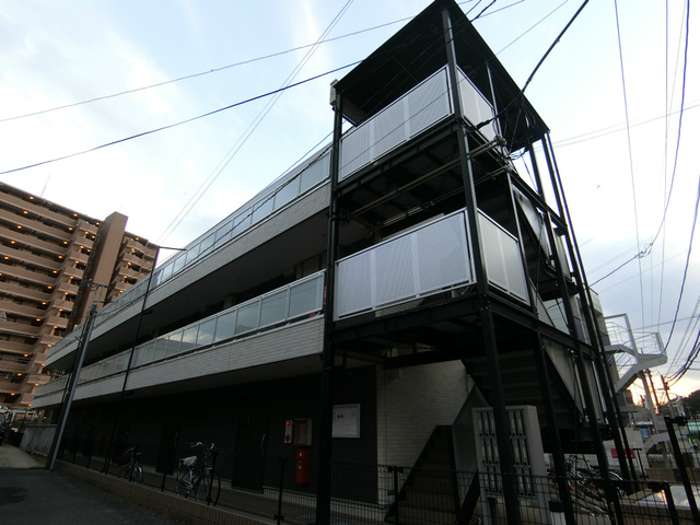 18/18 エントランス