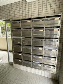 15/15 エントランス