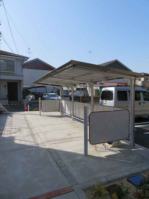 14/23 エントランス