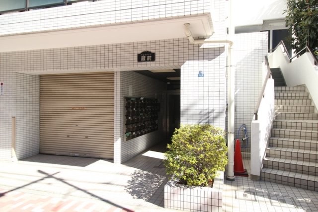 2/5 エントランス