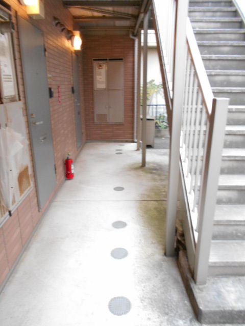 22/30 エントランス